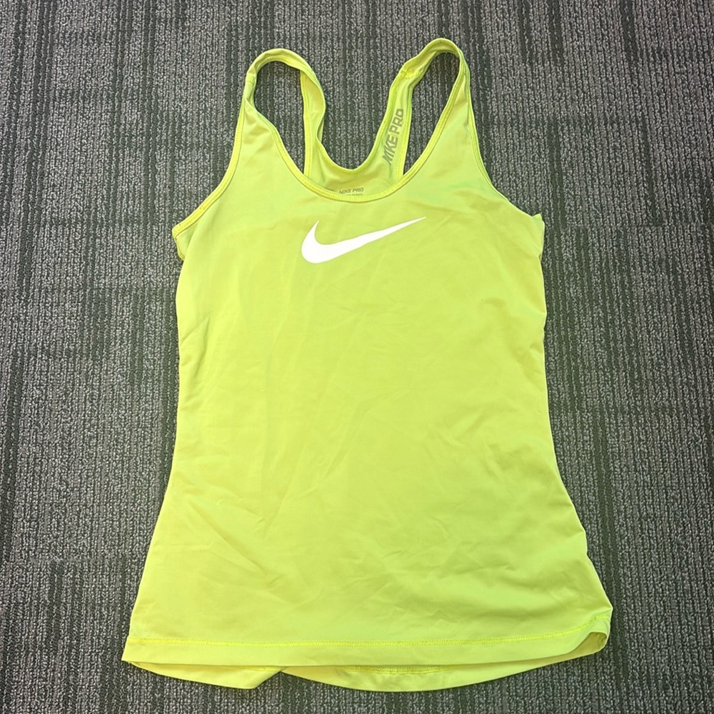 Nike workout tank
